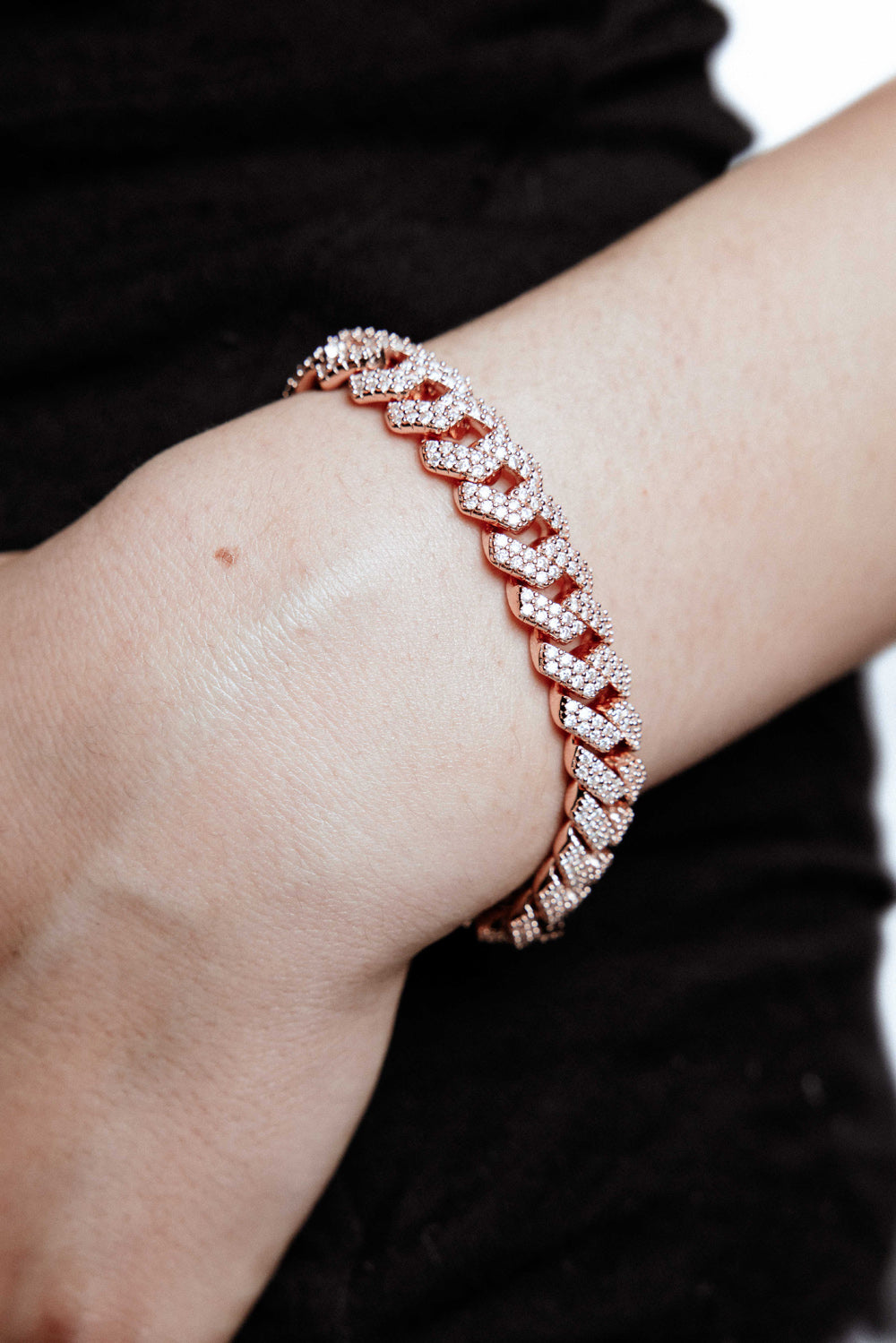 DARKAI Fine Jewelry Rose Mini Prong Pavé Bracelet Picture