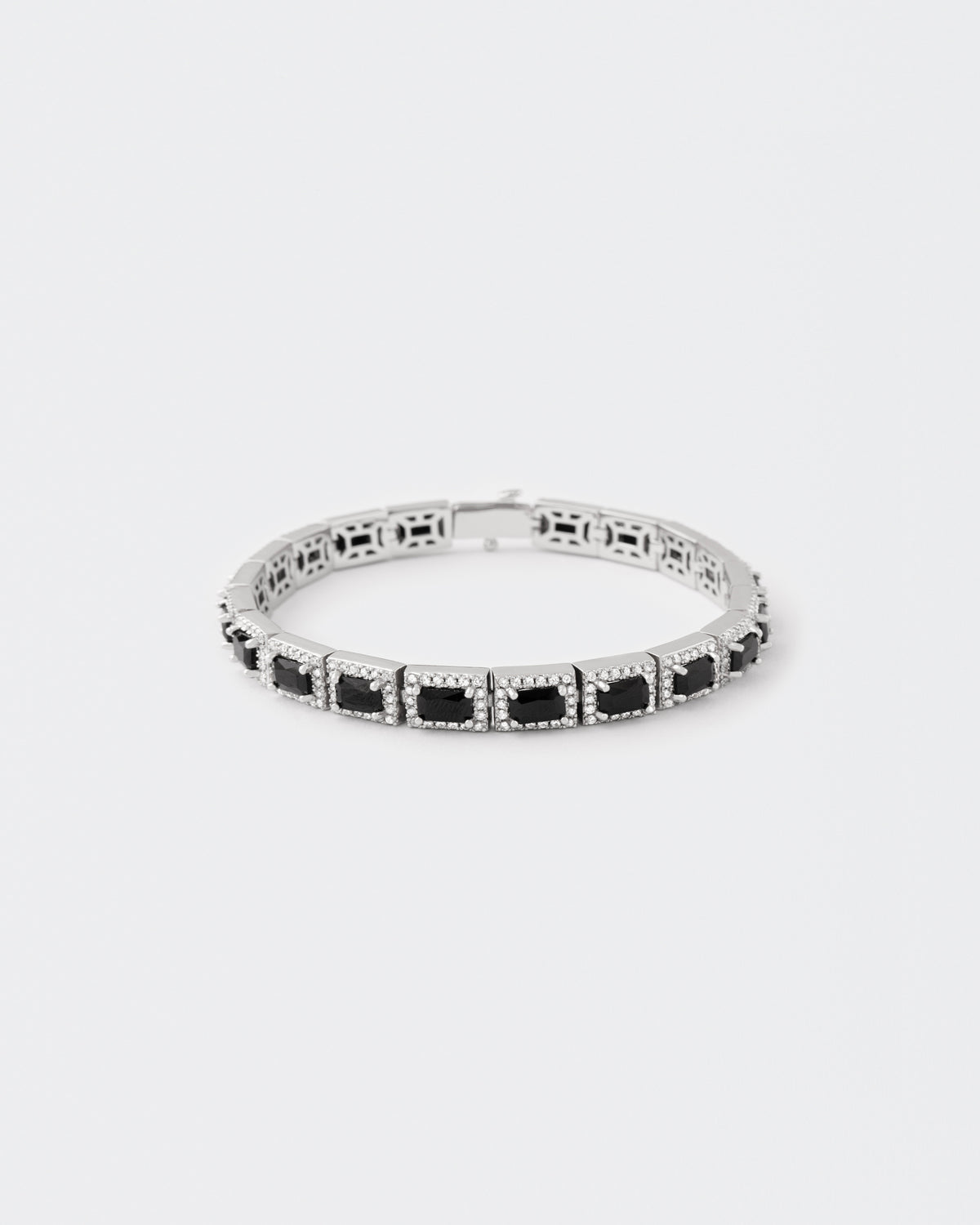 DARKAI Tennis Emerald Bracelet Main Picture