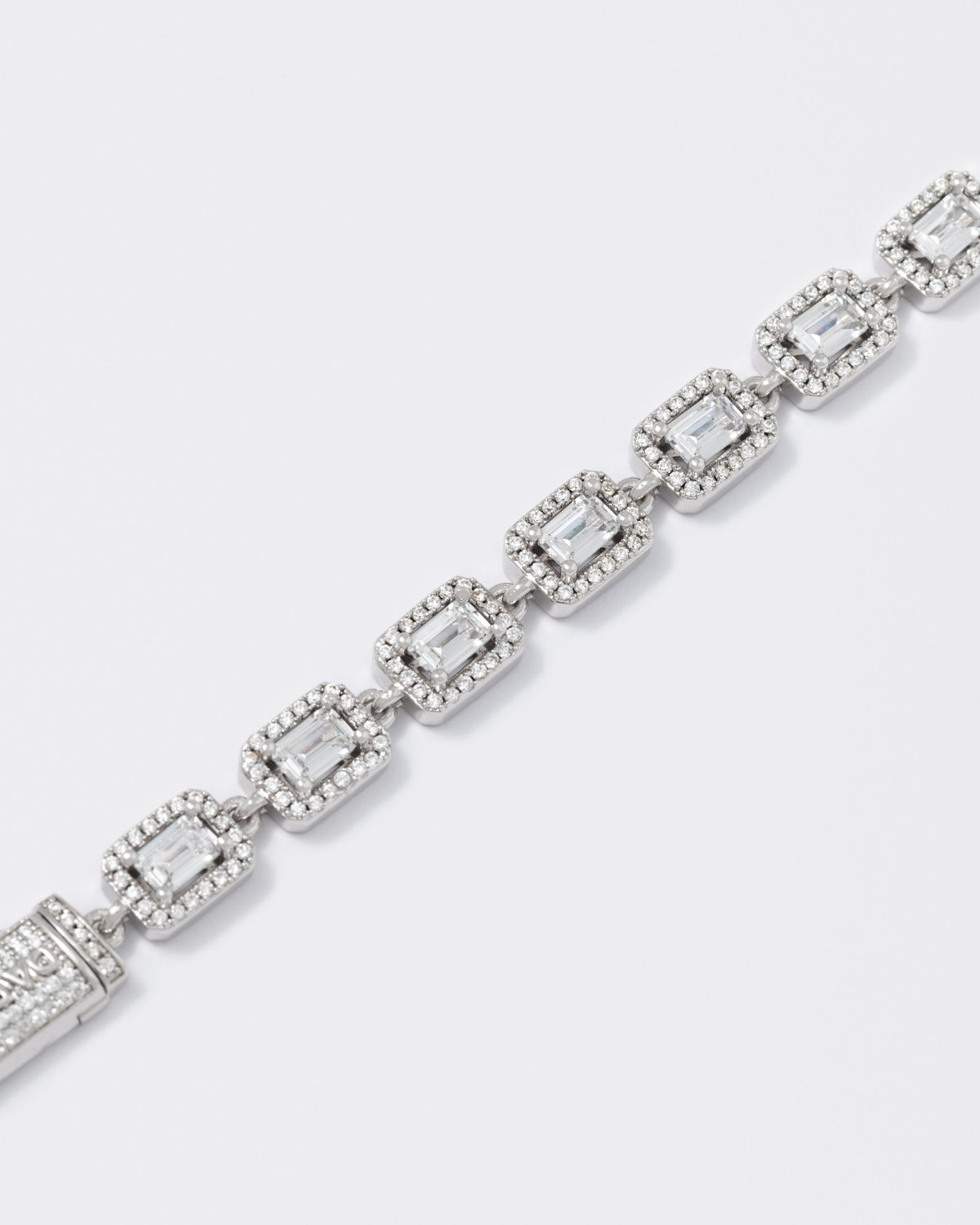 DARKAI Tennis Baguette Detail