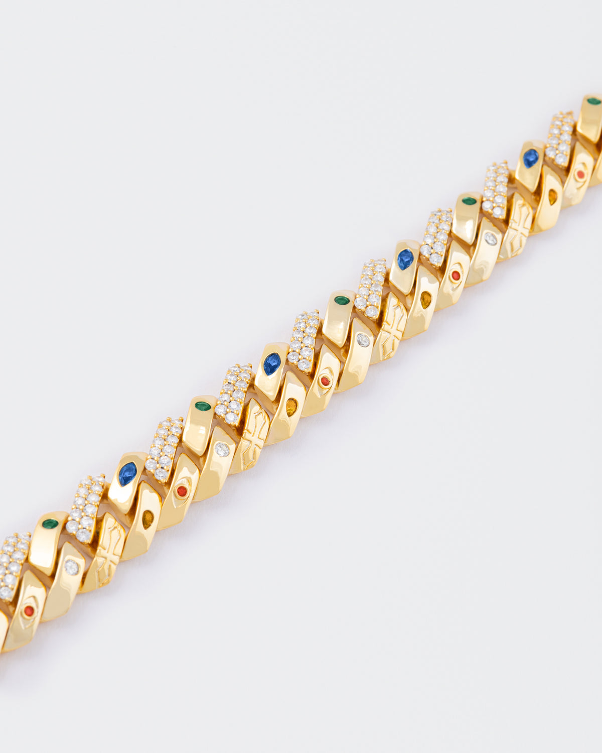 DARKAI Exo Gold Prong Pave Detail 2