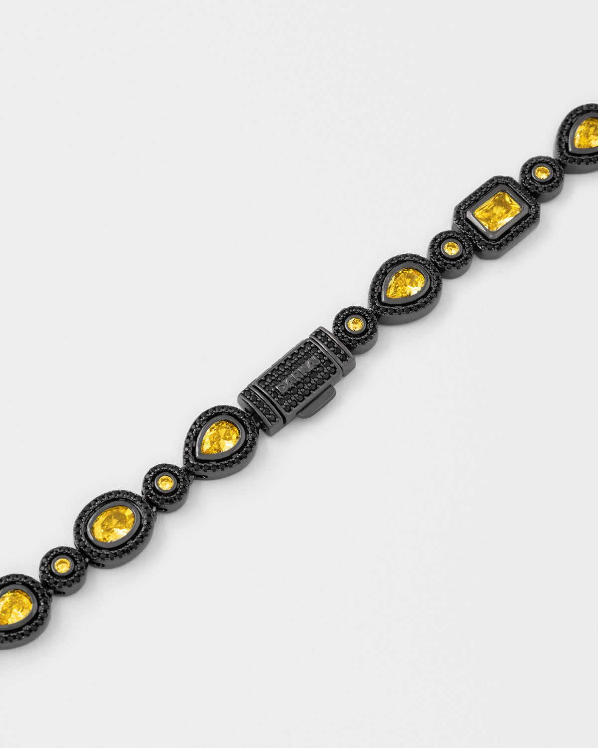 DARKAI Mixed Bezels Pavé Black Bracelet Detail Picture