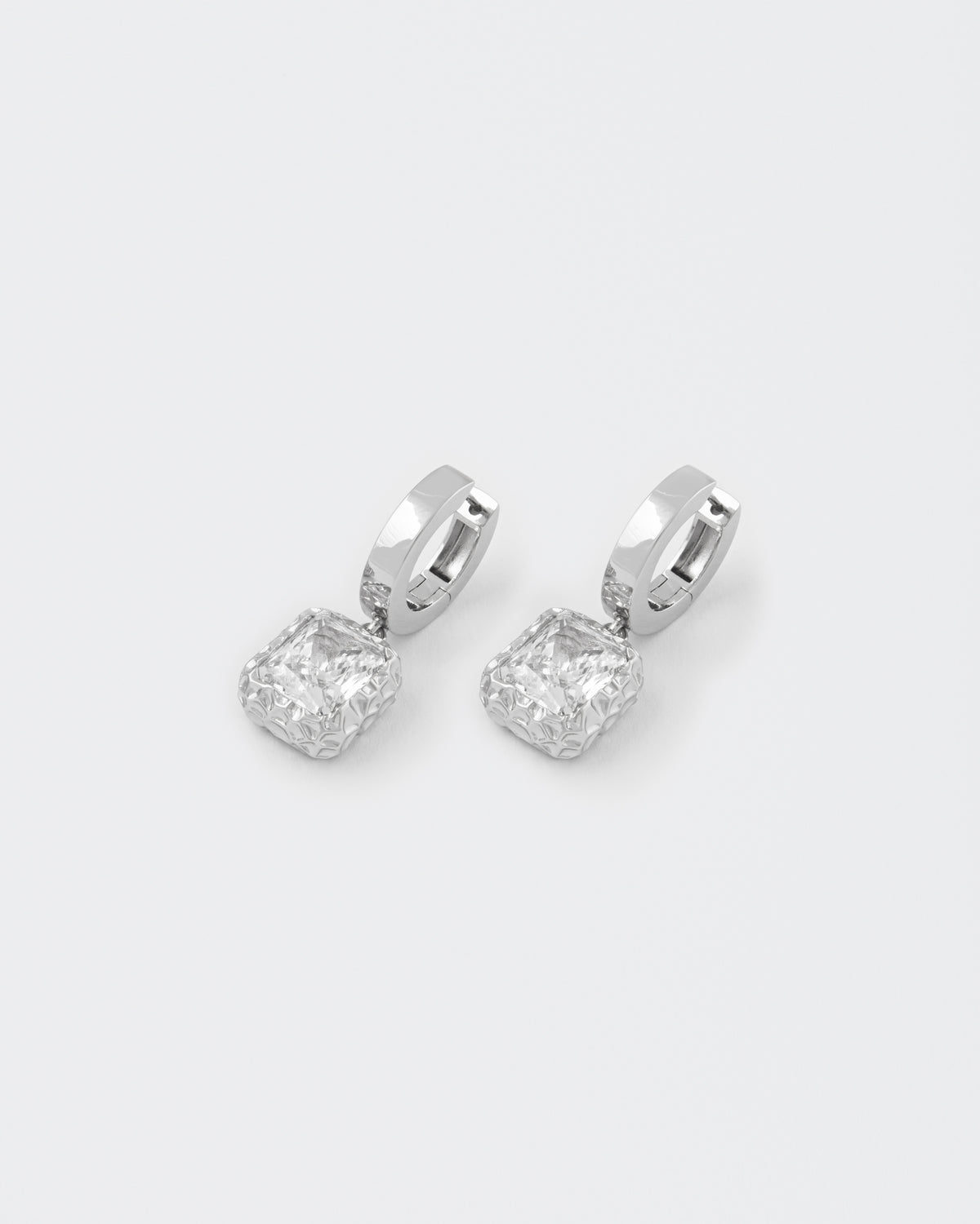 DARKAI Radiant White Earrings main picture