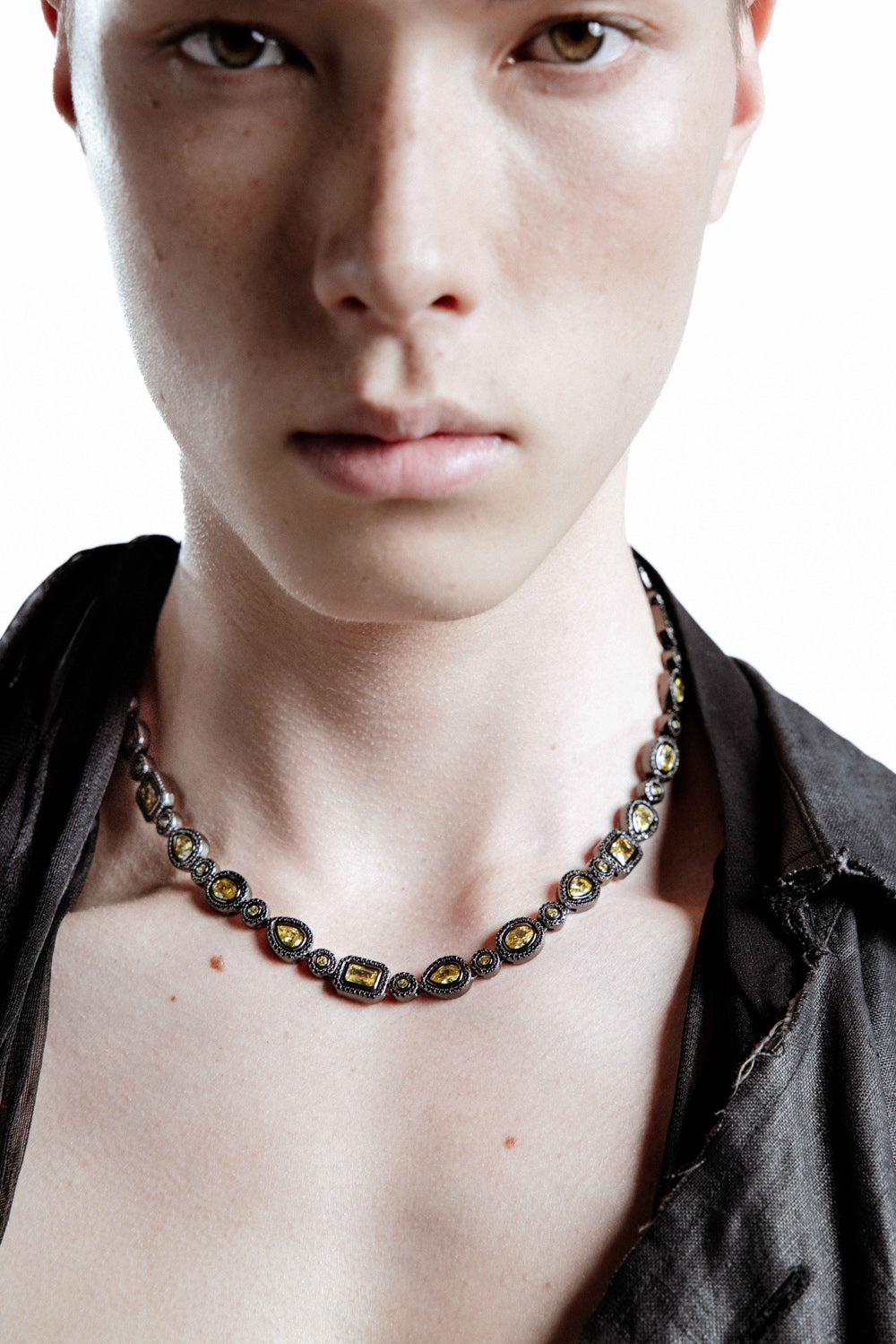 DARKAI Mixed Bezels Pavé Black Necklace Main Picture