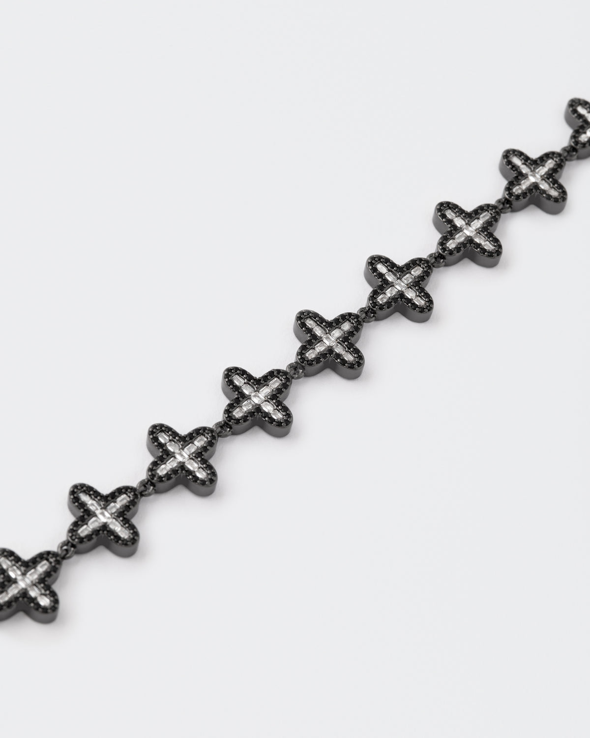 DARKAI Clover Baguette Black Detail Picture