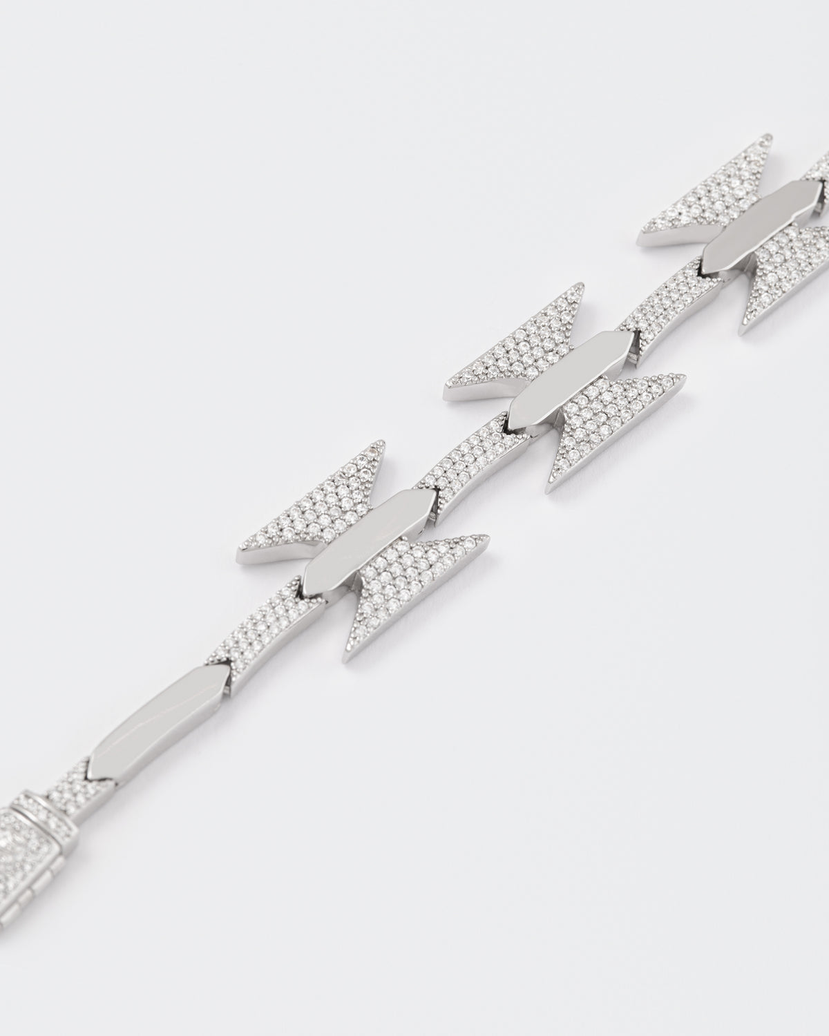 DARKAI Razor Wire Necklace Closure Picture