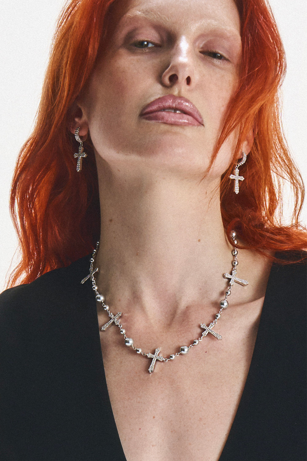 DARKAI Pearls Cross Royal Necklace on Female Model